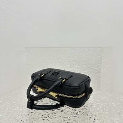 MiuMiu SS23 Softy Padded Bag-22*10*7.5CM