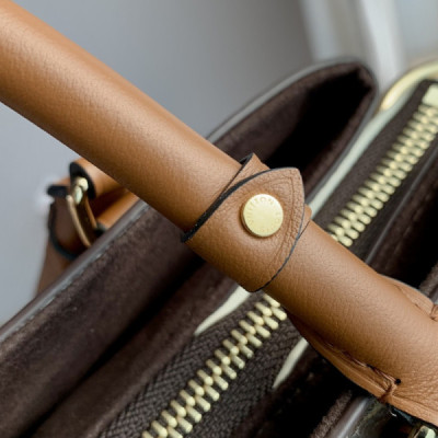 Louis Vuitton Opéra BB Handbag-26.0 x 18.0 x 15CM