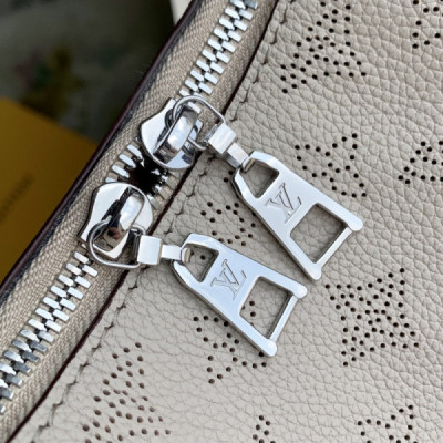 Louis Vuitton Why Knot Handbag-28*34*12CM