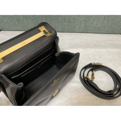 Valentin0 Valentino One Stud-20x13x8.5CM