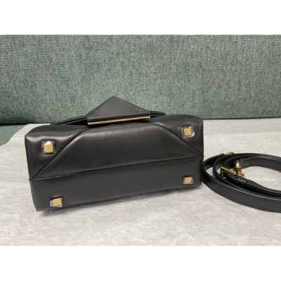 Valentin0 Valentino One Stud-20x13x8.5CM