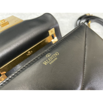 Valentin0 Valentino One Stud-20x13x8.5CM