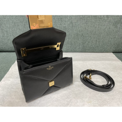 Valentin0 Valentino One Stud-20x13x8.5CM