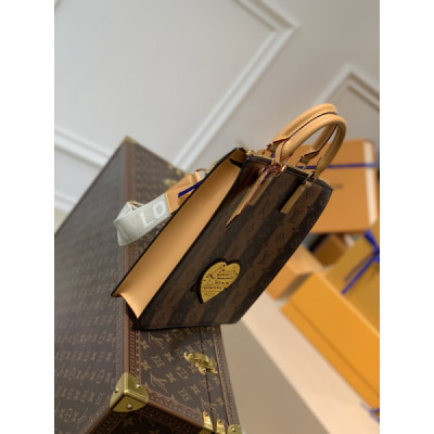 Louis Vuitton Sac Plat-26.0 x 28.5 x 6CM