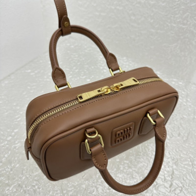MiuMiu SS23 Softy Padded Bag-22*10*7.5CM