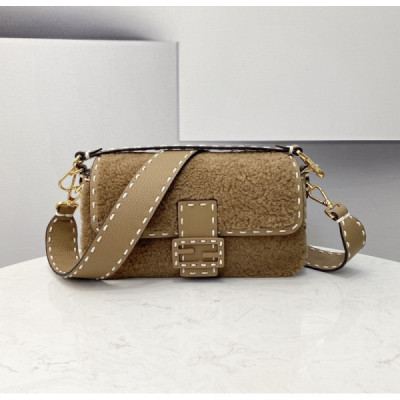FendI Medium Baguette Bag-27×6×15CM