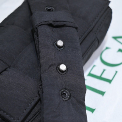 Bottega Veneta Cassette Bag-10x19x5CM