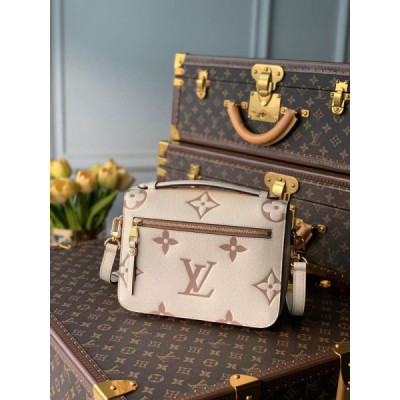Louis Vuitton Pochette Metis Handbags-25*19*7CM