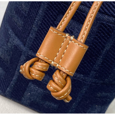 Fendi Mini Mon Tresor Bag -12x18x10CM