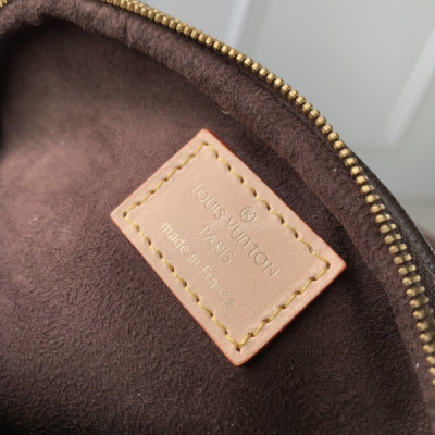 Louis Vuitton Mini Bumbag-17 x 12 x 9.5CM
