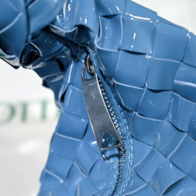 Bottega Veneta Jodie Hobo-23x28x8CM