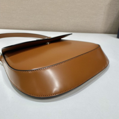 Prada Cleo Handbags-Patent Leather-23*18*4CM