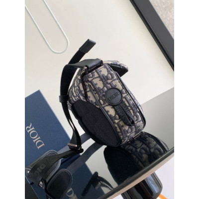 Diro Explorer Crossbody Bag-20 x 15 x 5CM