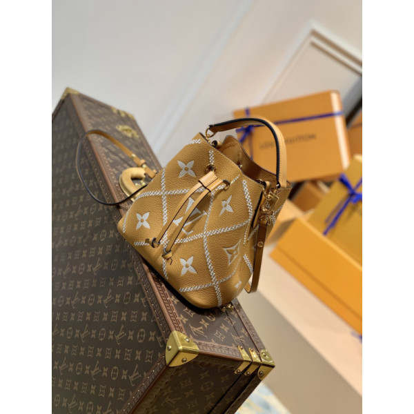 Louis Vuitton M46023 NeoNoe BB Handbag-20*20*13CM
