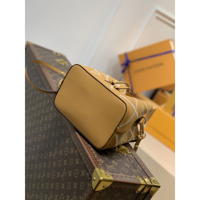 Louis Vuitton M46023 NeoNoe BB Handbag-20*20*13CM