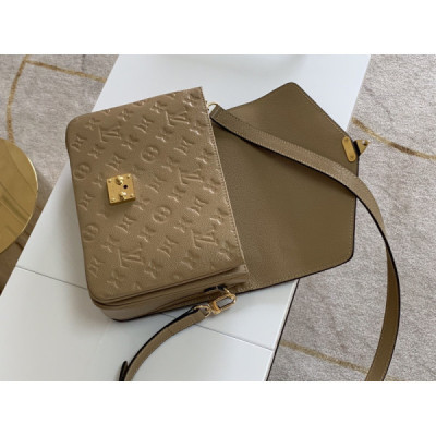 Louis Vuitton Pochette Metis Handbags-25*19*7CM