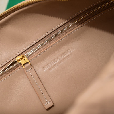 Bottega Veneta Jodie Hobo-40*48*16CM