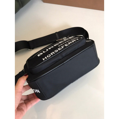 Burberry Crossbody Handbag-22*16*7CM