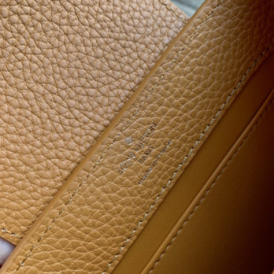 Louis Vuitton Mini Capucines Handlebag-M21168-21*14*8CM