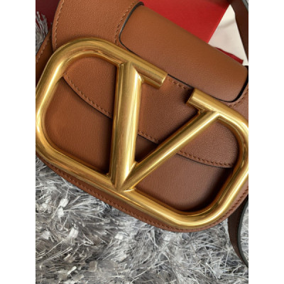 Valentino Garavani Supervee Handbags-18*8*15CM