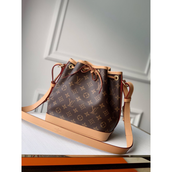 Louis Vuitton NéoNoé Bucket Bag -24 x 22 x 15CM