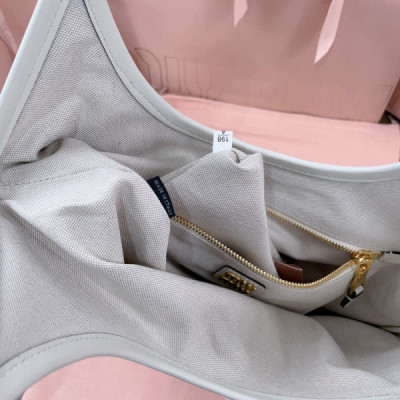 MiuMiu Tote-35*40CM