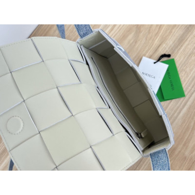 Bottega Veneta Cassette Bag-23x15x6CM