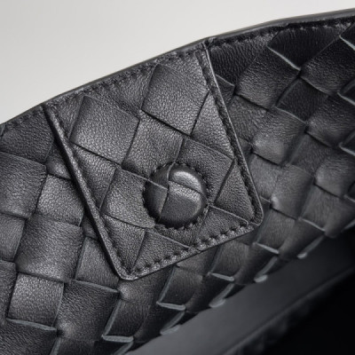 Bottega Veneta Andiamo-32*24*12CM