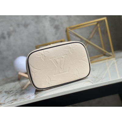 Louis Vuitton Cosmetic Bag-20*13.5*12CM