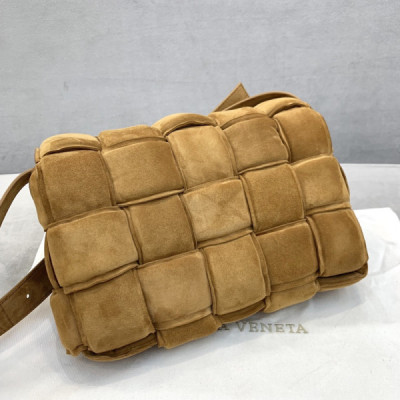 Bottega Veneta Padded Cassette Bag-26*18*8CM