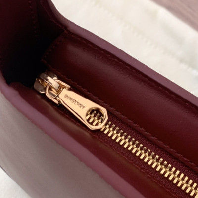 Burberry Armpit Bag-28X14X5CM