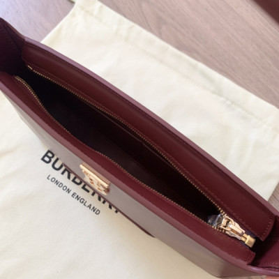 Burberry Armpit Bag-28X14X5CM
