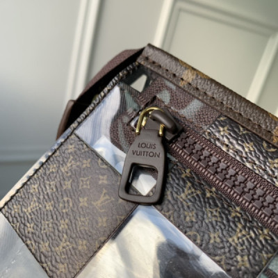 Louis Vuitton Standing Pouch-25*15*9CM