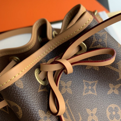 Louis Vuitton NéoNoé Bucket Bag -24 x 22 x 15CM