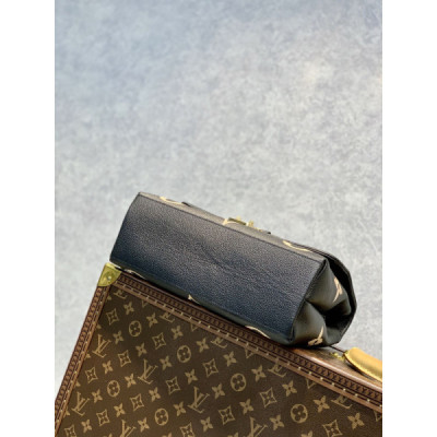 Louis Vuitton Madeleine Handbag-30.0 x 19.5 x 11CM