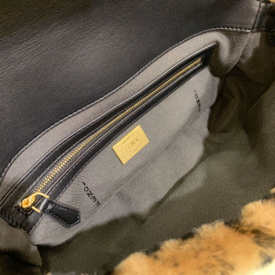 FendI Medium Baguette Bag-26x15x4CM