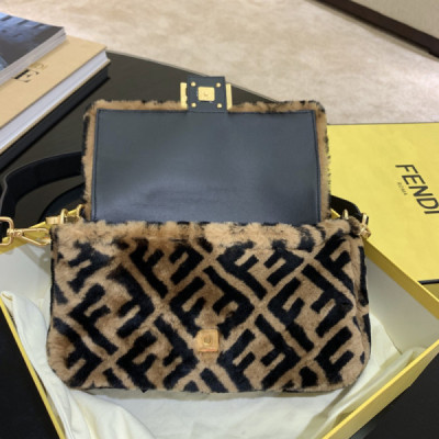 FendI Medium Baguette Bag-26x15x4CM