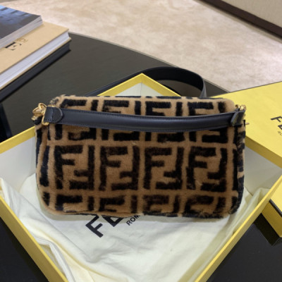 FendI Medium Baguette Bag-26x15x4CM