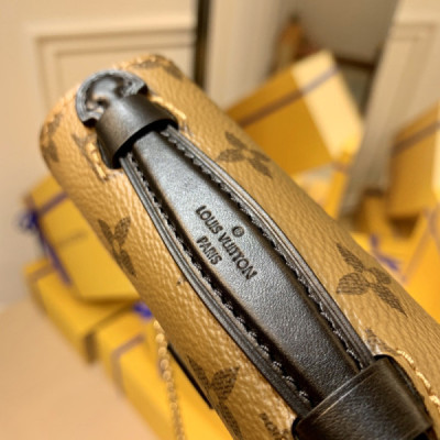 Louis Vuitton Micro Metis Handbags-14*11* 3.5 CM