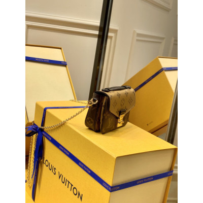 Louis Vuitton Micro Metis Handbags-14*11* 3.5 CM