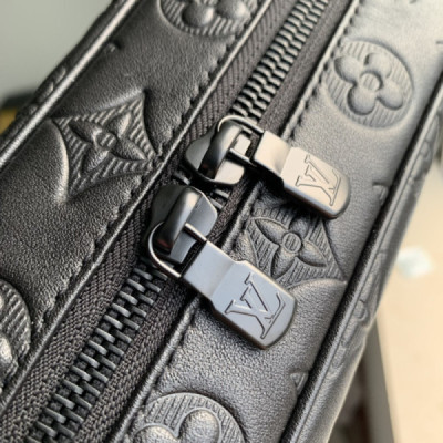 Louis Vuitton Pouch-26*17*71CM