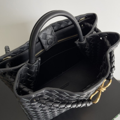 Bottega Veneta Andiamo-32*24*12CM