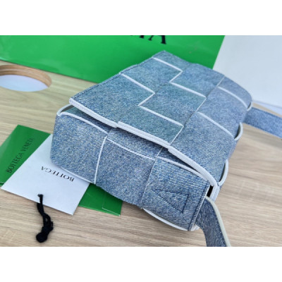 Bottega Veneta Cassette Bag-23x15x6CM