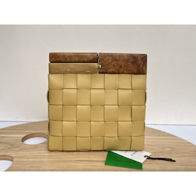 Bottega Nappa Pouch-28*26*5CM