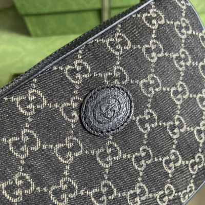Gucci Vintage GG Supreme-24.5x 16x 4.5CM