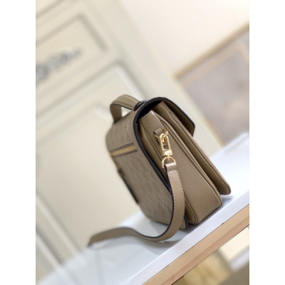 Louis Vuitton Pochette Metis Handbags-25*19*7CM