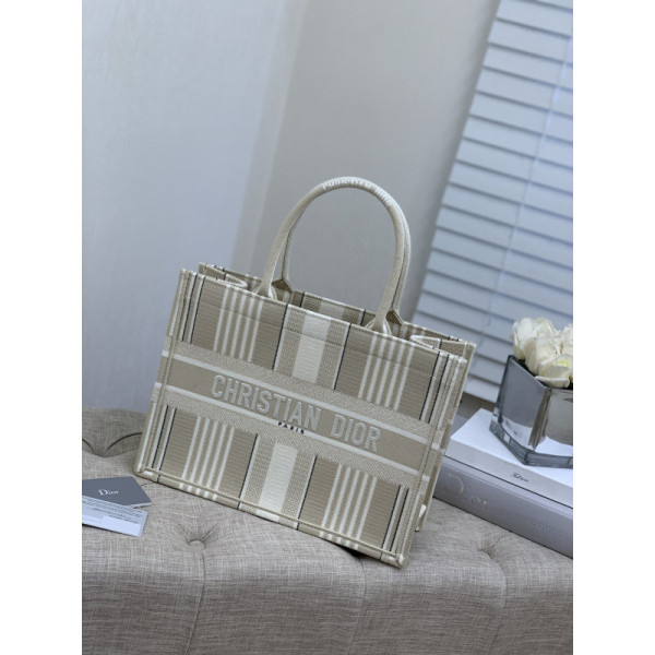 Diro Small Book Tote-36.5CM