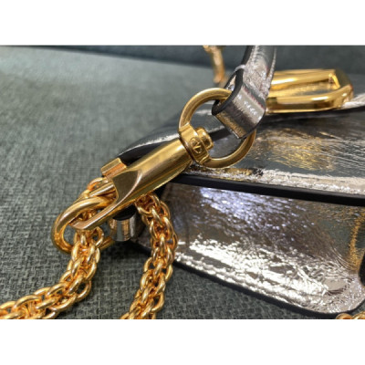 Valentino Garavani Mini Loc-20x 11x5CM