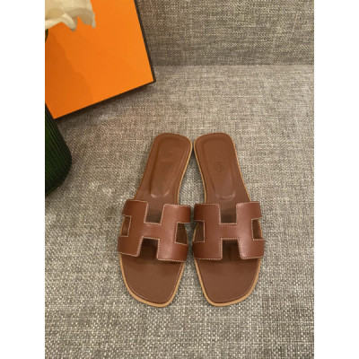 Hermes Slippers In Smooth Leather
