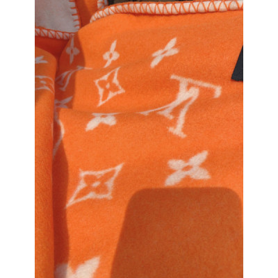 Louis Vuitton Blankets-180*140CM